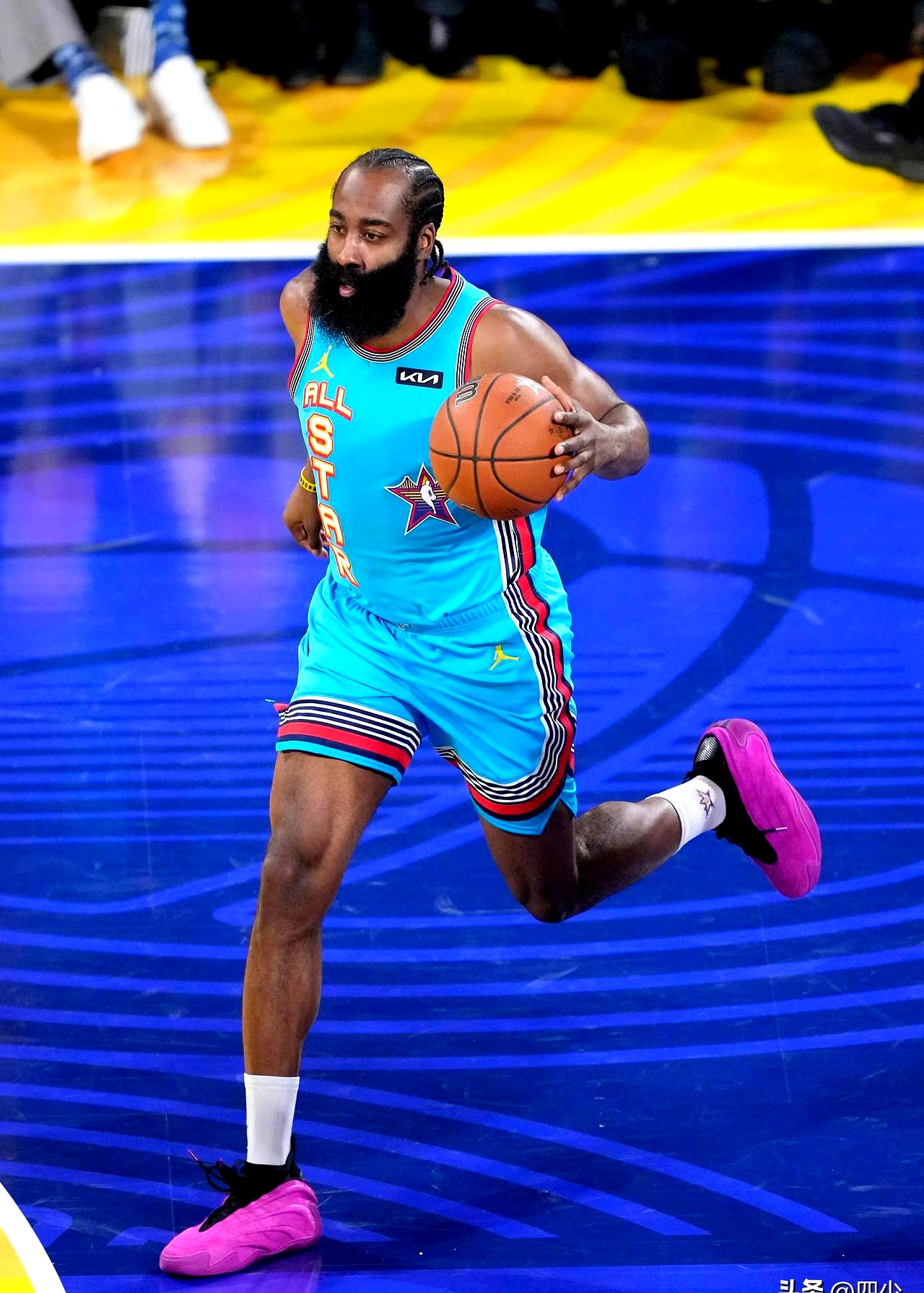 开云app登录-哈登新星出色防守表现突出，巴黎圣日耳曼前途光明！-开云app登录