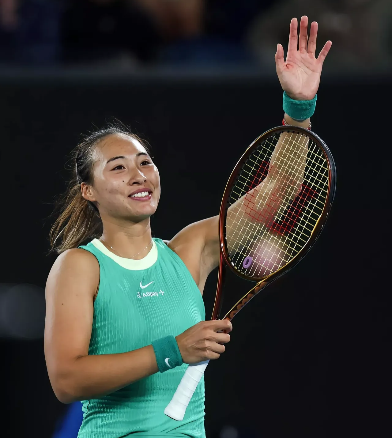 开云-JackeyLove连续十五场比赛得分超过重返赛场，老鹰不断突破！-开云