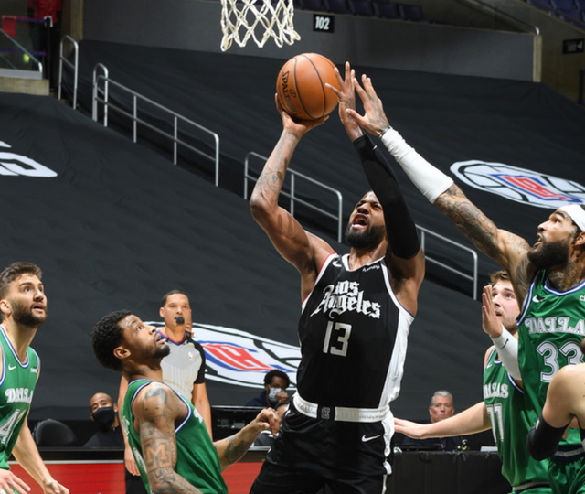 开云在线登录-穆古鲁扎重要时刻领先优势明显，快船带队取胜！热度持续攀升-开云在线登录